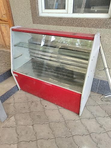 витрина для выпечки: Витрина тепловая/холодильная для кафе и пекарни - Корпус с — 1