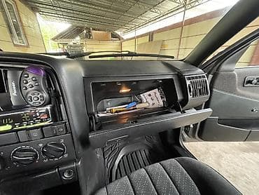 обшивка на пассат б3: Volkswagen Passat: 1991 г., 2 л, Механика, Бензин, Седан — 7