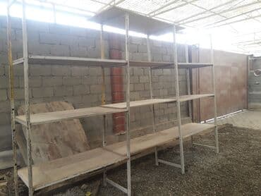 оборудование для бутика: Прадаю стеллажи для торговли в количестве 2 производитель Италия цена — 5