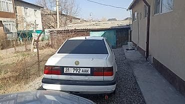Volkswagen Vento: 1994 г., Седан