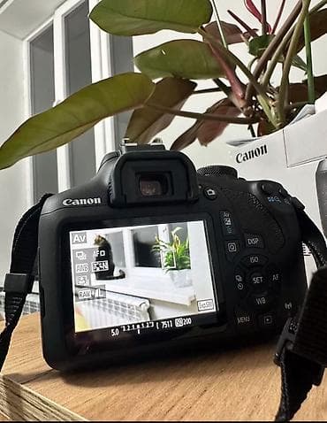 canon eos 60d: Продаю камеру Canon EOS 2000D. В отличном состоянии, в коробке. В — 6