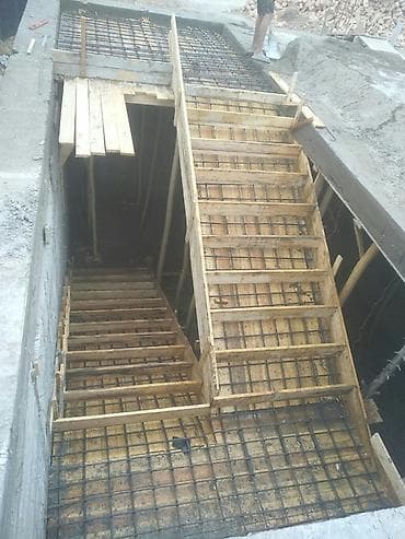 Оңдоп-түзөө жана курулуш: Бетон тепкичи Жеке менчик үй үчүн, Тепкичтин формасы: Көп марштуу — 3