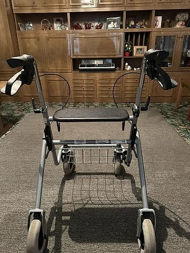 Медтовары: Роллатор (ходунки с колесами) с сиденьем и корзиной - 4 колеса — 3