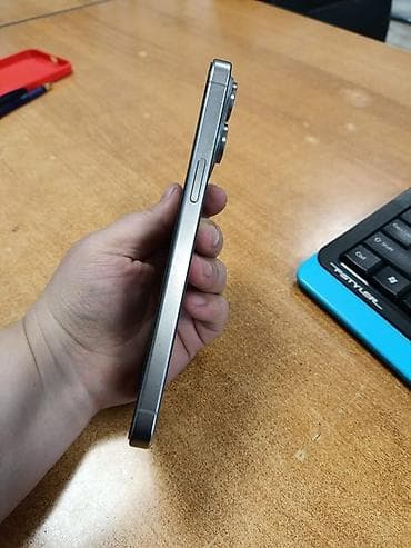 micro sd 128: IPhone 15 Pro Max, Б/у, 1 ТБ, Natural Titanium, Зарядное устройство, Чехол, 83 % — 4