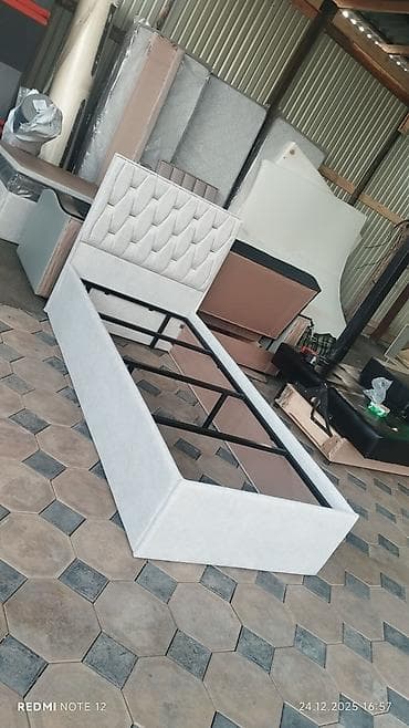 Кровати: Односпальная кровать, С ящиком для хранения, длина - 2 см — 4