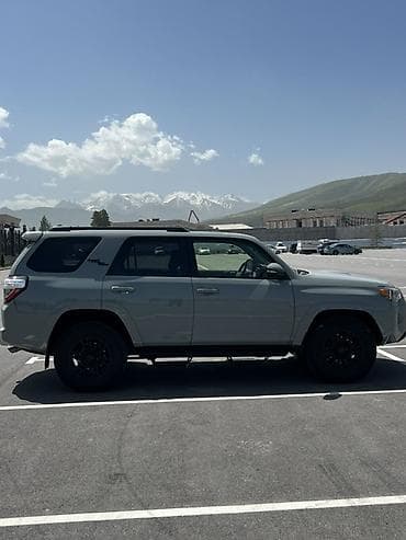 фораннер 2020: Toyota 4Runner: 2023 г., 4 л, Автомат, Бензин, Внедорожник — 6