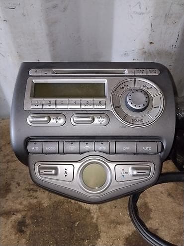 xbox scorpio: Сenter console Honda 2006 г., Б/у, Оригинал — 1