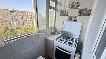 red centr: 3 комнаты, 62 м², 105 серия, 7 этаж, Косметический ремонт — 8