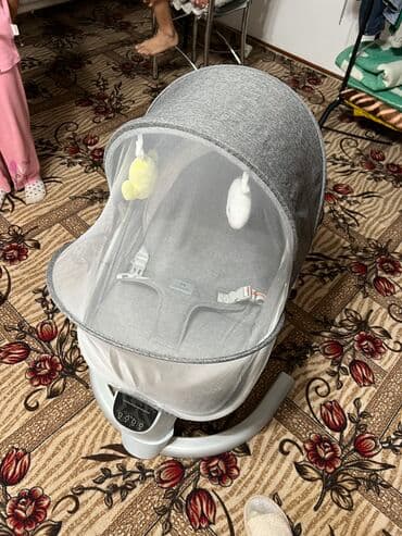 Срочно ПРОДАЮ Электронный шезлонг нопновый с коробкой,подарили на