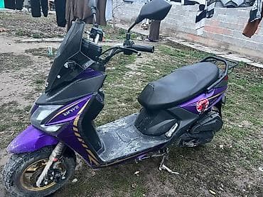 зеркала для мопеда: Скутер спортивного стиля, фиолетовый с черными элементами — 4