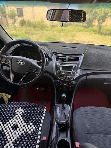 сокулук авто: Hyundai Solaris: 2015 г., 1.4 л, Автомат, Бензин, Хетчбек — 5