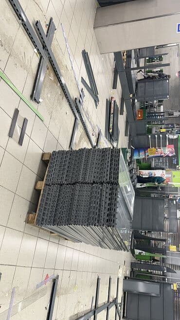 оборудование для магазина бу: Витрины, стеллажи, полки торговые металлические б/у, полка магазинная — 7