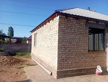 купить вагон дом бу: Продаётся одноэтажный кирпичный дом с участком и капитальным — 3