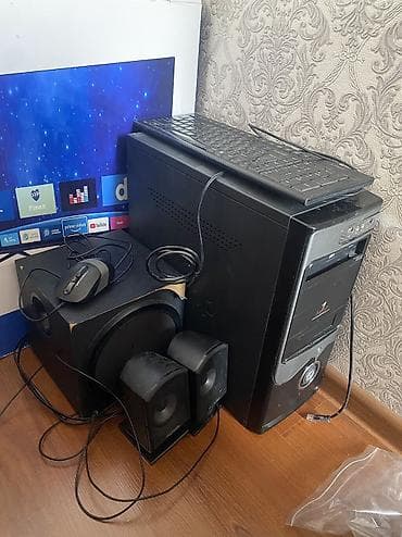 стол для кампютера: Компьютер, Для работы, учебы, Б/у — 2