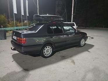 продается автомойка: Volkswagen Vento: 1992 г., 2 л, Механика, Бензин, Седан — 8