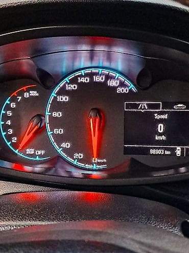 rd 1: Chevrolet Spark: 2018 г., 1 л, Автомат, Бензин, Хэтчбэк — 5