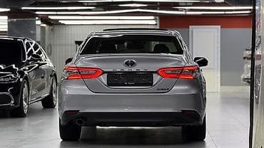 c4 a6: Toyota Camry: 2018 г., 2.5 л, Автомат, Гибрид, Седан — 10