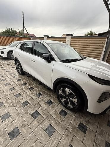 221 бампер: Электромобиль QOS (белый, кроссовер) Основные — 2