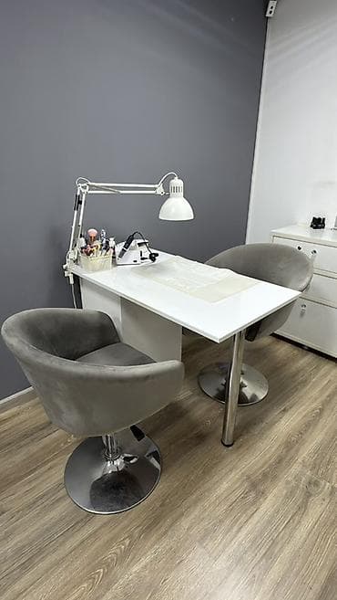 Освободится 30 апреля! Маникюрный стол с лампой Икеа 2799с Отдельно — 3