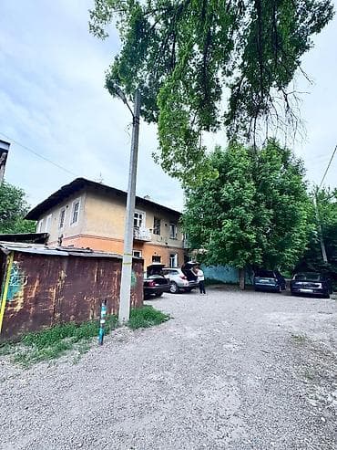 Кыймылсыз мүлк: 1 бөлмө, 28 м², 2 кабат, Эски ремонт — 10