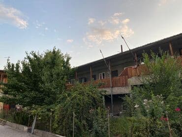 продаю дом под бизнес кызыл аскер бишкеке: Дом, 1000 м², 1 комната, Собственник, Старый ремонт — 9