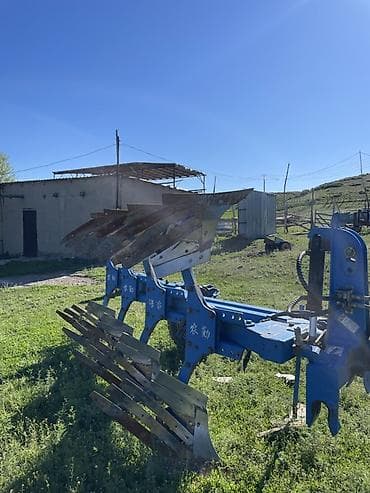 pz 30: Навесной оборотный плуг, 5‑корпусный, Основные характеристики: - — 1