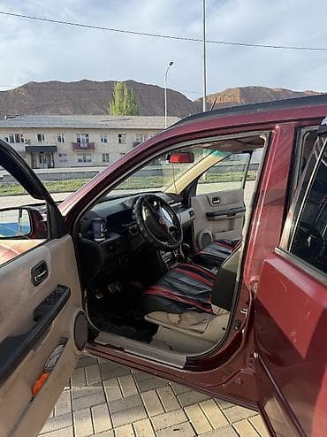 toyota hilux 2016: Nissan X-Trail: 2002 г., 2 л, Механика, Газ, Кроссовер — 10