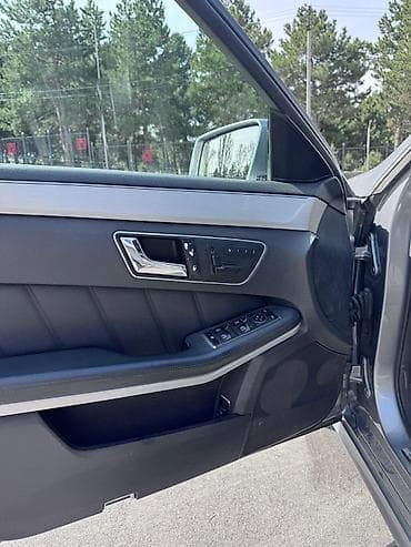 мерседес ешка: Mercedes-Benz E-Class: 2009 г., 3 л, Автомат, Бензин, Седан — 4