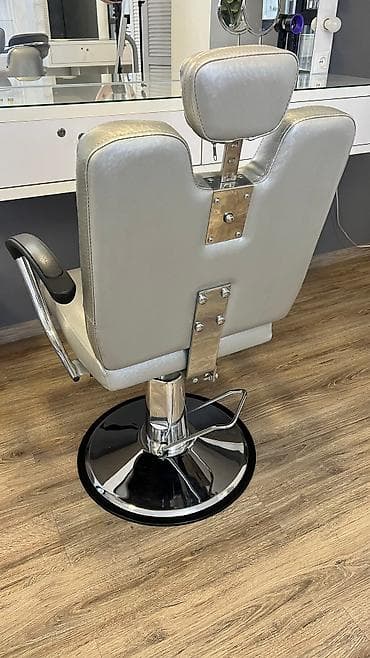 кресло барбершоп: Продаю 1 кресло в хорошем состоянии. Подходит для — 2