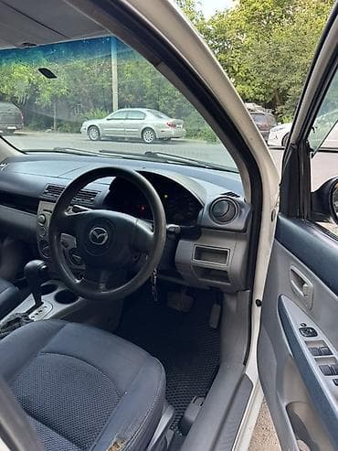Продажа авто: Mazda Demio: 2003 г., 1.3 л, Автомат, Бензин, Хэтчбэк — 4