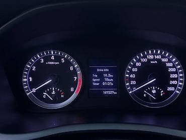 e class: Hyundai Sonata: 2021 г., 2 л, Автомат, Газ, Седан — 5