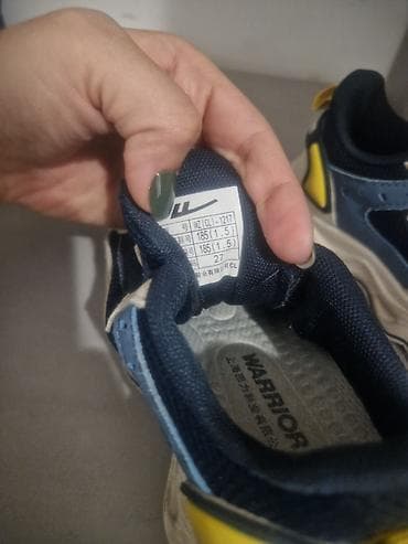 adidas boost: Детские кроссовки Warrior - Бренд: Warrior (логотип на стельке и — 3