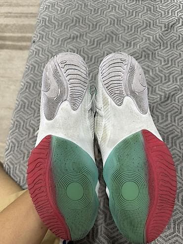 дутые кроссовки: Боксерки Nike (высокая модель) Размер 42 - Цвет: белый с яркими — 2