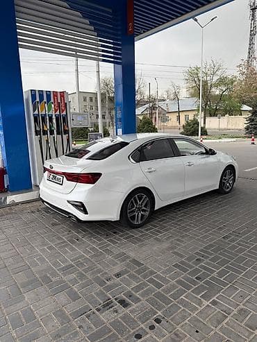 l9 pro: Kia Cerato: 2019 г., Бензин, Седан — 5