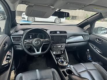 byd e7: Nissan Leaf: 2018 г., Автомат, Электромобиль, Хэтчбэк — 1