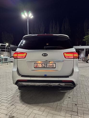 тыко: Kia Carnival: 2016 г., 2.2 л, Автомат, Дизель, Минивэн — 9