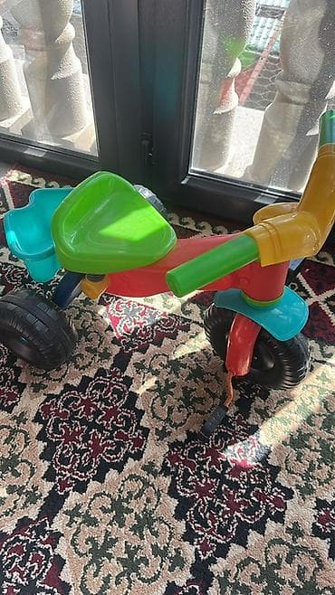 Детский трехколесный велосипед (трехколесик) из прочного пластика