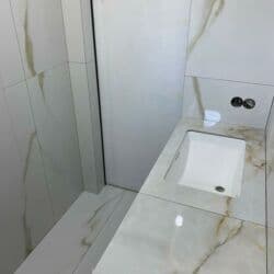 чистка ковер: Подготовка стен для укладки, Подготовка стен для грунтовки, Резка плитки | Керамическая плитка, Керамогранитая плитка, Мозаичная плитка | Вертикальная укладка, Диагональная укладка, Горизонтальная укладка Больше 6 лет опыта — 21