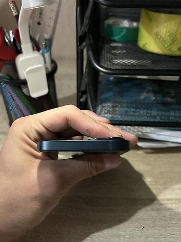ipone: IPhone 13, Б/у, 128 ГБ, Midnight, Защитное стекло, Чехол, 83 % — 3