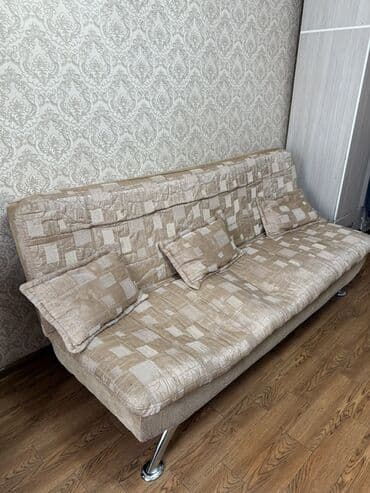 продаю старые мебели: Раскладной диван — 1