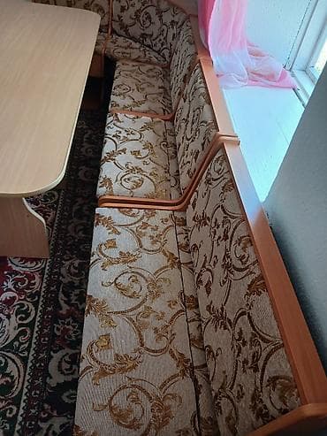 Кухонные мягкие уголки: Кухонный мягкий уголок, Б/у, ЛДСП, цвет - Коричневый — 2
