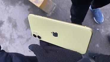 IPhone 11, Б/у, 128 ГБ, Желтый, Чехол, 82 %