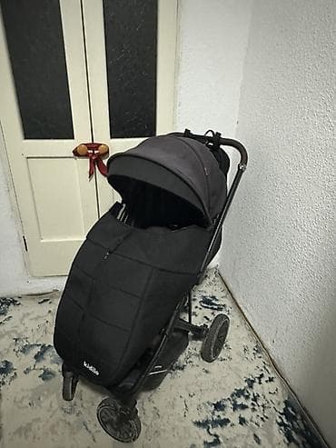 Коляска, цвет - Черный