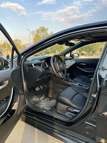 низкопрофиль: Toyota Levin: 2021 г., 1.8 л, Автомат, Гибрид, Седан — 6