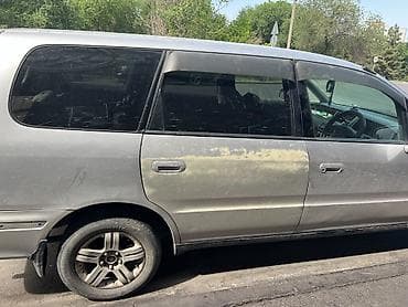 одисеи: Honda Odyssey: 1999 г., Минивэн — 6