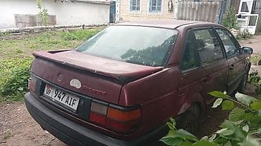 авто эмаль: Volkswagen Passat: 1988 г., Механика, Седан — 2