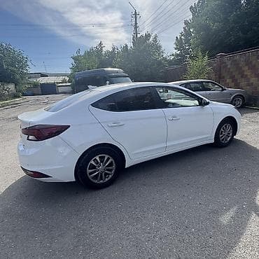 Продажа авто: Hyundai Avante: 2019 г., 1.6 л, Автомат, Бензин — 9