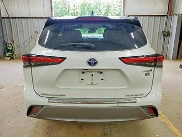 platinum: Toyota Highlander: 2022 г., 2.5 л, Автомат, Гибрид — 6