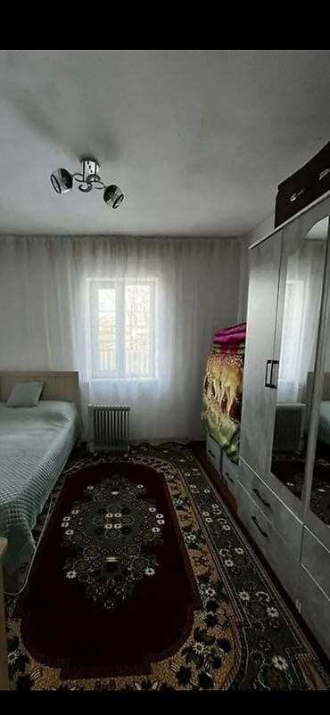 продаю дом бишкек ынтымак: 70 м², 4 бөлмө, Забор, тосулган — 3