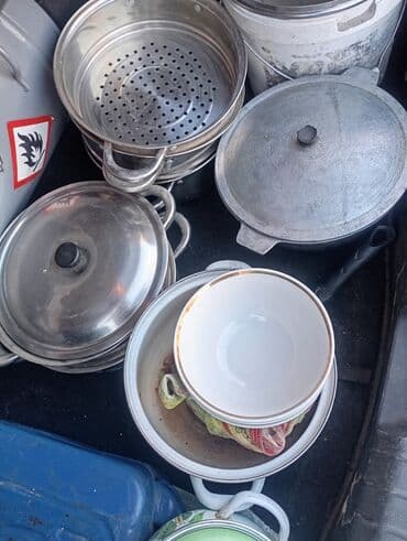 бу шкаф бишкек: Набор кухонной посуды разного типа и размеров: - Металлические — 1